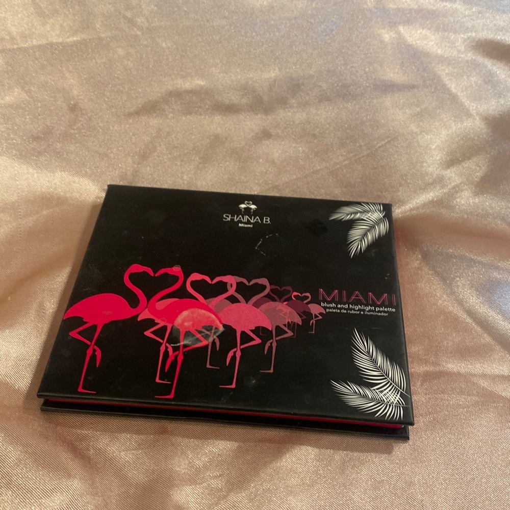 Shaina B Miami blush palette never used